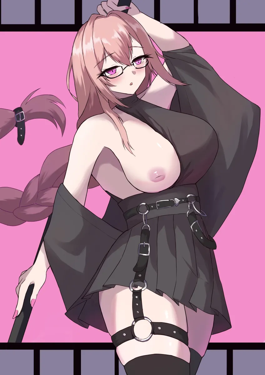 Tsukishiro Yanagi by Nanatuma Nazuna