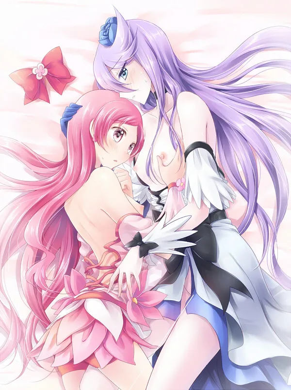 Hanasaki Tsubomi, Tsukikage Yuri by Kuguri Oimo